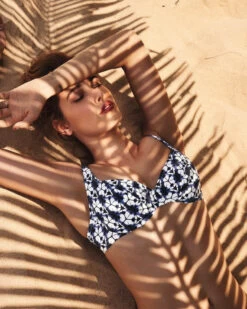 Anita: Henny Top 8819