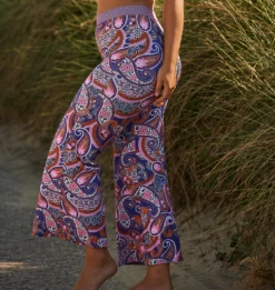 Cyell: Pretty Paisley Hose 473